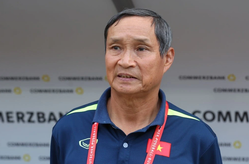 HLV Mai Đức Chung bình thản trước bảng tử thần của tuyển nữ Việt Nam tại SEA Games 33